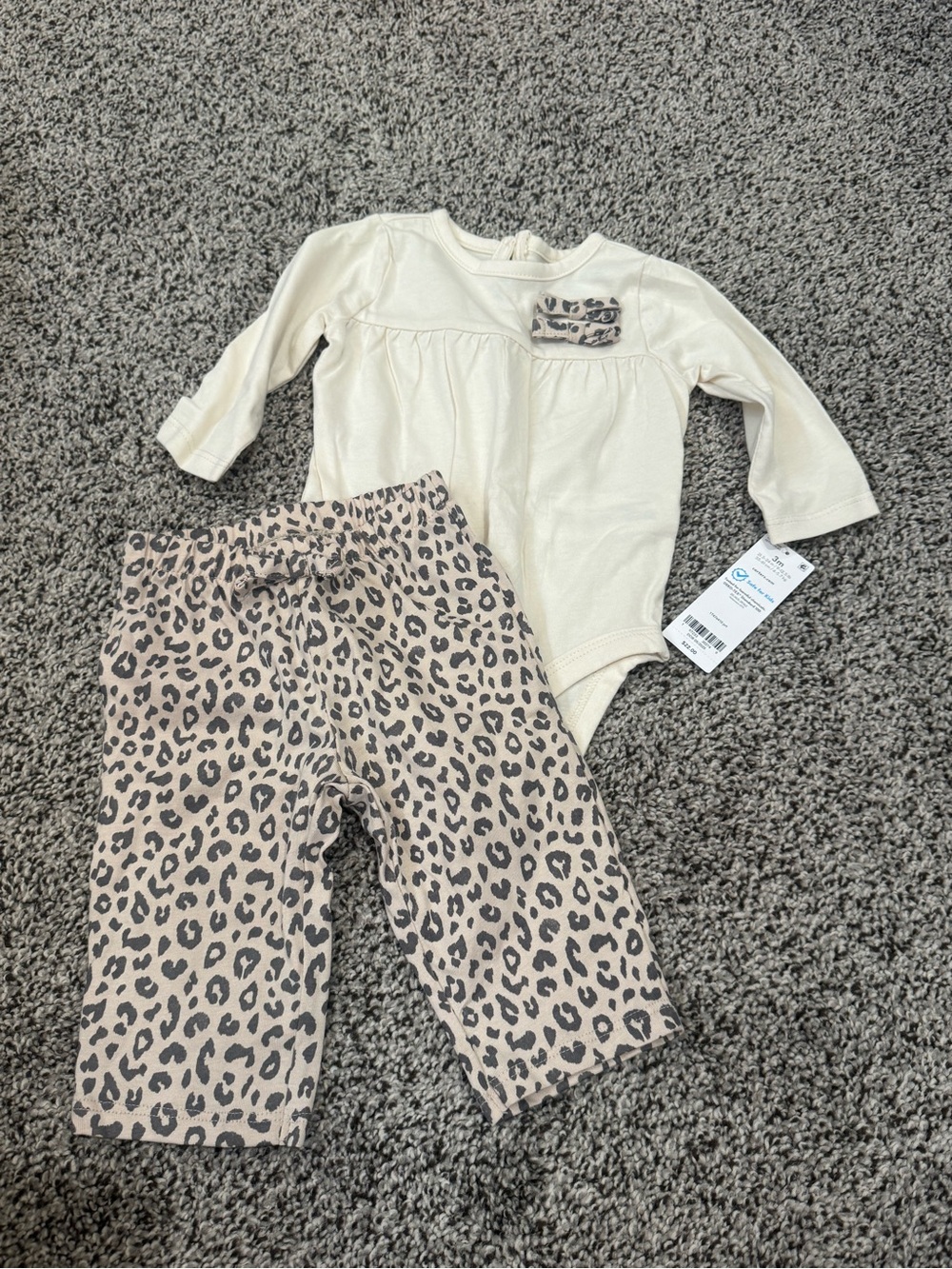 Carters size 3M